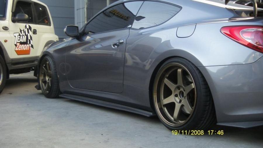  Hyundai Genesis Coupes Modded 2009 года  (фото 8 из 23)